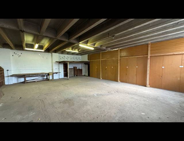 2,100M² WAREHOUSE FOR SALE IN WYNBERG